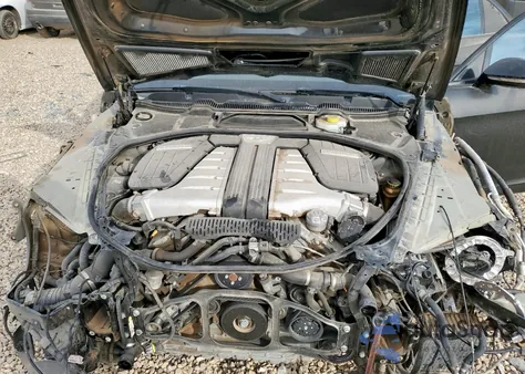 2014 Bentley Flying Spur z USA, uszkodzony, nr VIN SCBEC9ZA7EC089622